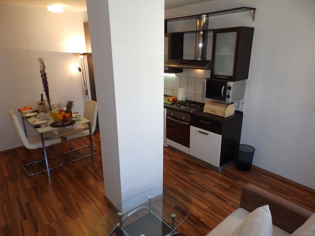 Apartment Davor Split Buitenkant foto